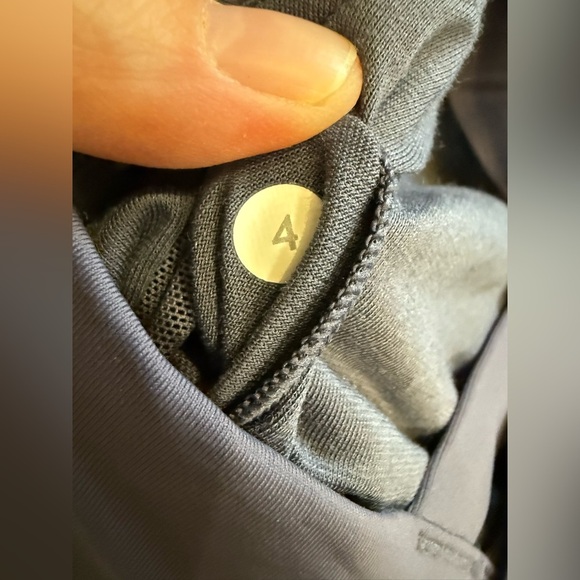 Lululemon Women’s Greyvy Fast As Light 2-in-1 Tank Top - Size 4 - Picture 6 of 6